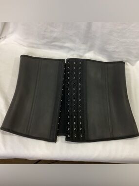 YIANNA Black Waist Trainer Corset - Sleek Waist Cincher $60